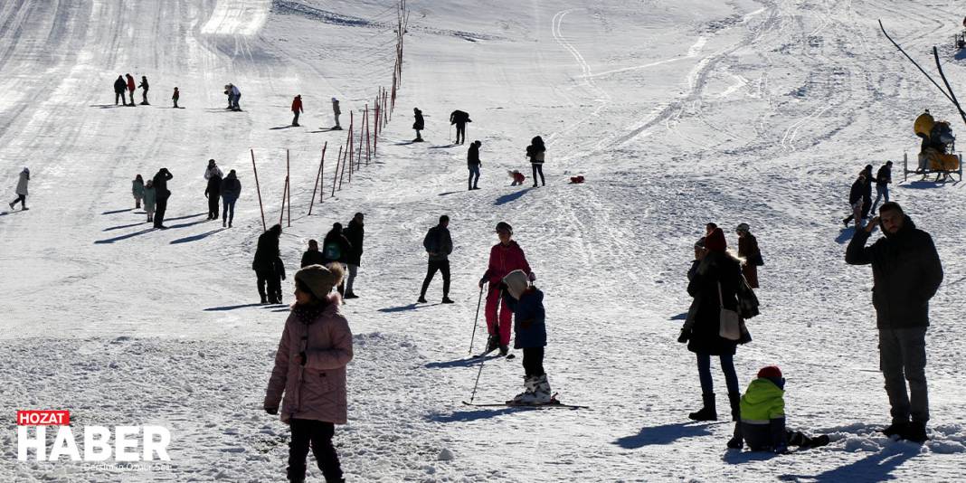 Ergan Kayak Merkezinde kar raftingi renkli görüntüler oluşturdu 5