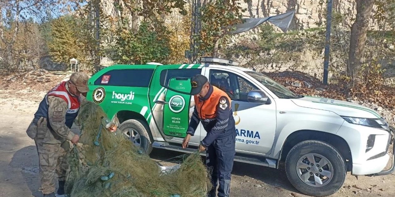 Yasak Misina Ağı Kullanan Balıkçıya Şanlıurfa'da Para Cezası!