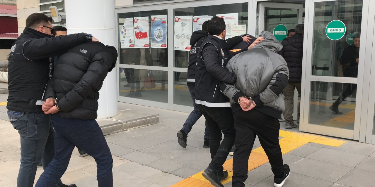 Konteynerin İçindeki Tehlike: Elazığ'da Uyuşturucu Kaçakçılarına Büyük Darbe!