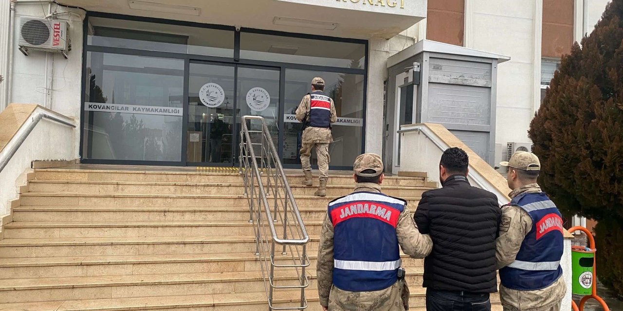 Elazığ'da 5 Yıl Kesinleşmiş Hapis Cezası! Zanlı, Jandarmanın İzinde Yakalandı