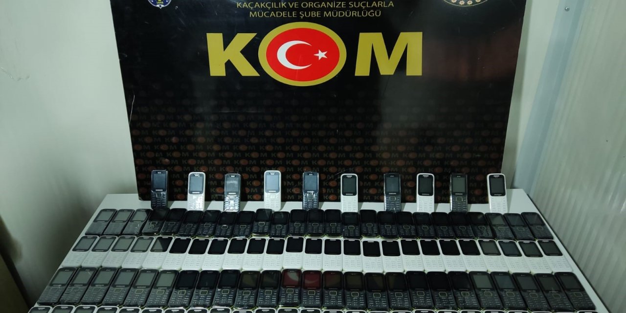 Malatya'da Kaçak Telefon Operasyonu: 3 Zanlı İşlem Yedi, 158 Ürün Ele Geçirildi