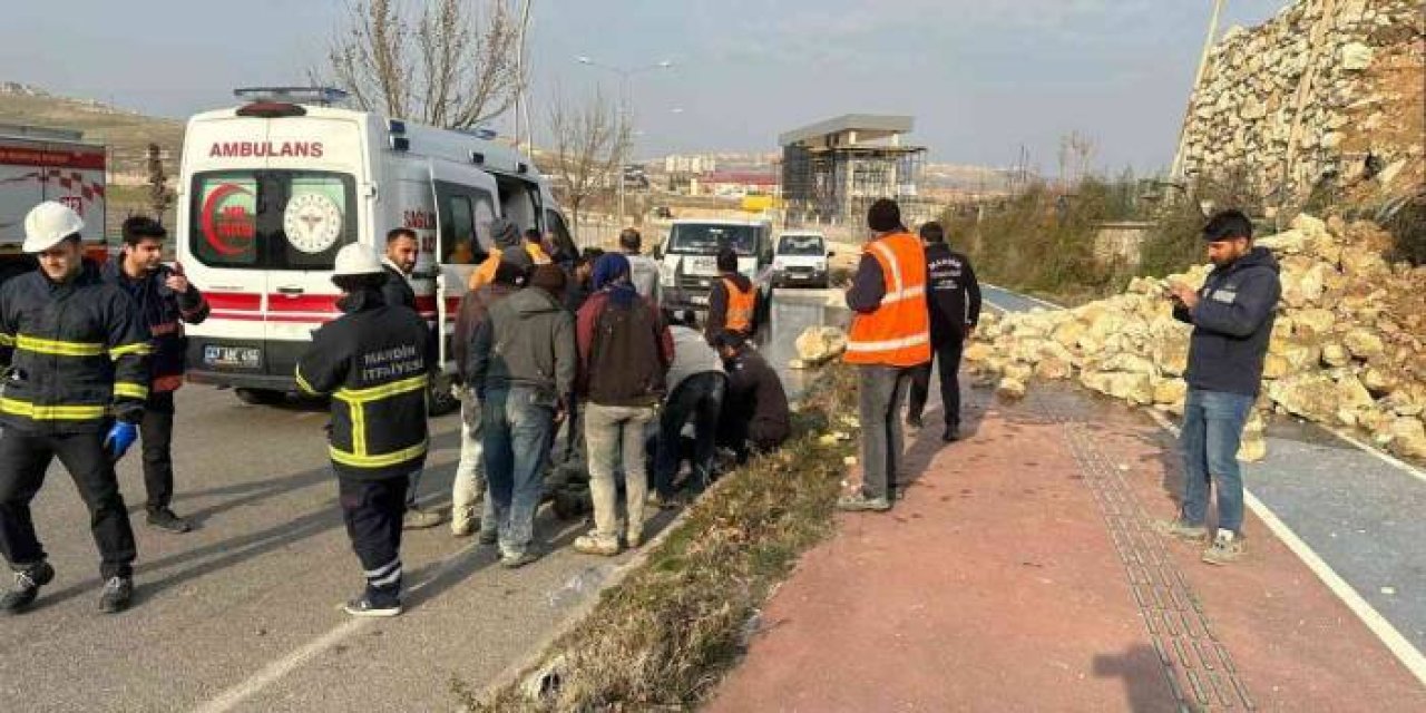Şehir Hastanesinin İstinat Duvarı Çöktü: 2 İşçi Yaralandı