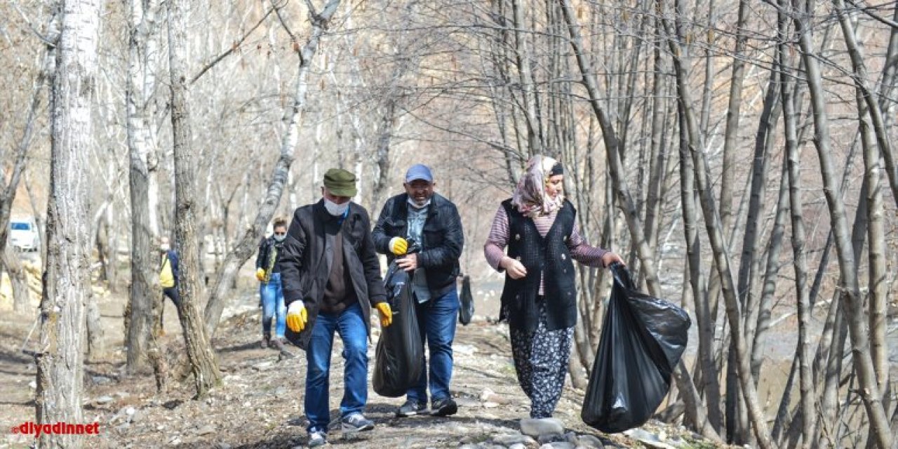 Tunceli’deki vadilerde çöp toplandı