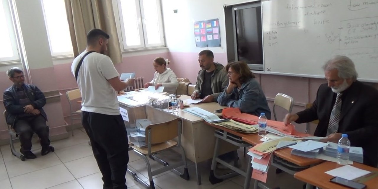 Tunceli Seçimlerinde Oy Sayımı Başladı: Katılım Beklentilerin Altında