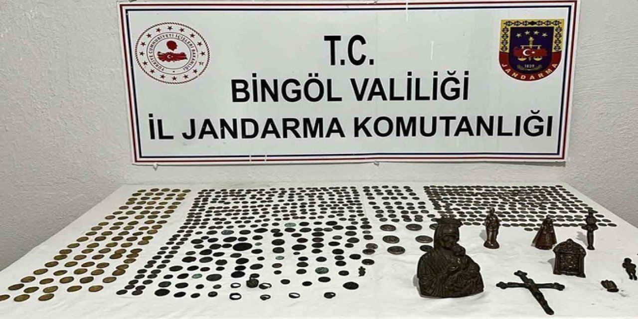 Bingöl’de 734 adet tarihi eser ele geçirildi