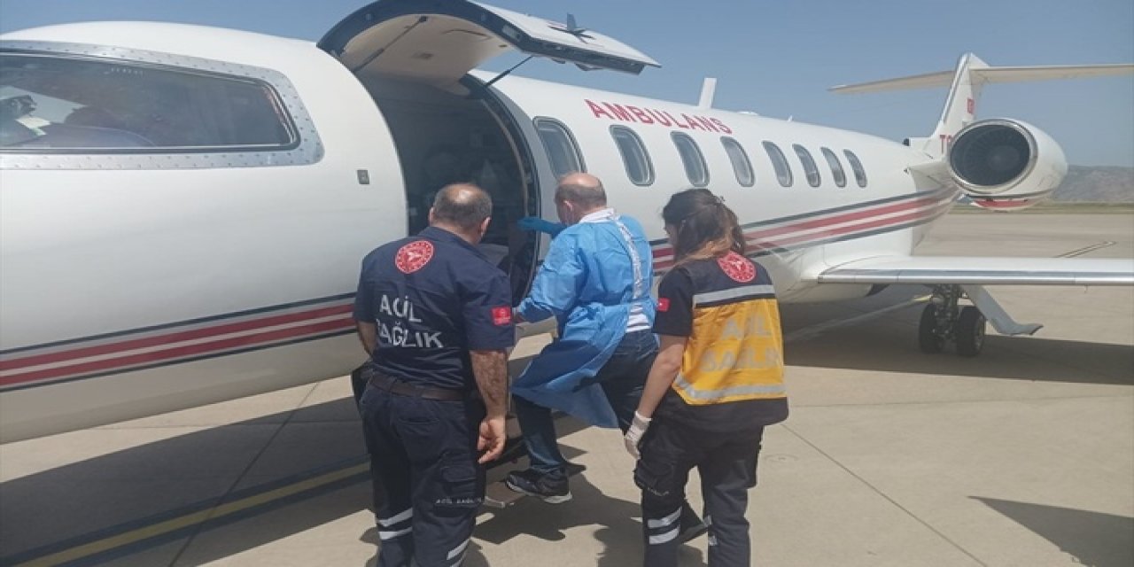 Silopi'de Rahatsızlanan Bebek Ankara'ya Ambulans Uçakla Nakledildi