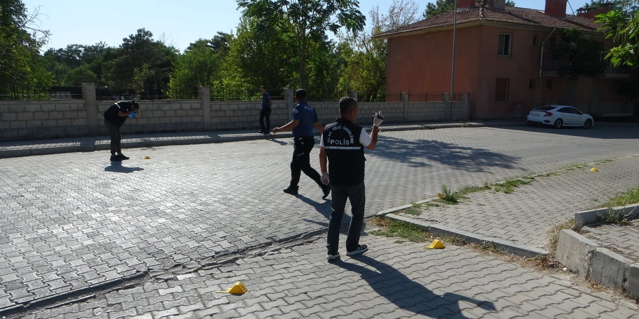 Hastane Otoparkında Husumetli Saldırı: Şahıs Başından Vuruldu