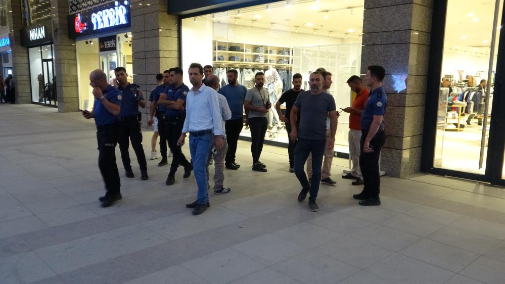 Malatya’da Mağaza Kavgasında Silahlar Konuştu: 1 Yaralı