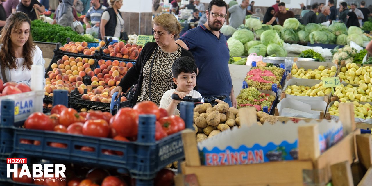 Semt Pazarında Hafta Sonu Yoğunluğu