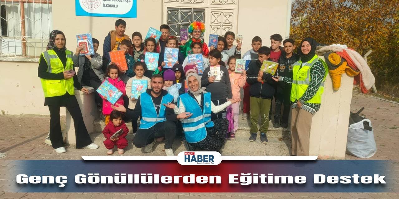 Genç Gönüllüler Okullara Kitap ve Sevgi Taşıyor