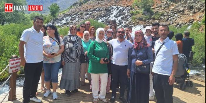 "Şehit Aileleri ve Gaziler, Tunceli'nin Tarihi ve Doğal Güzelliklerini Keşfetti"