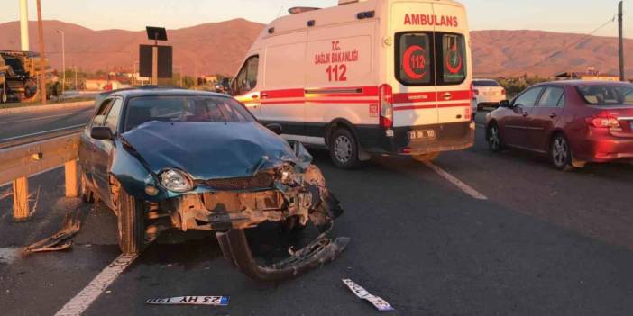 Elazığ'da Otomobil Kazası: 4 Kişi Yaralandı